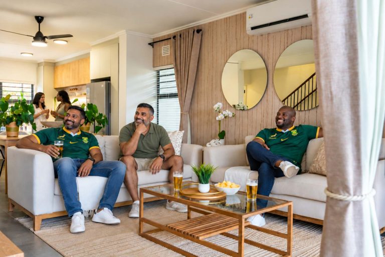 Woodlands Estate - Room to entertain